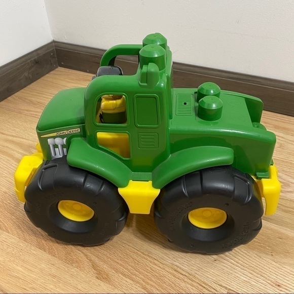 Mega Bloks Transforming Tractor Green Yellow John Deere Building Block Toy - Picture 4 of 5